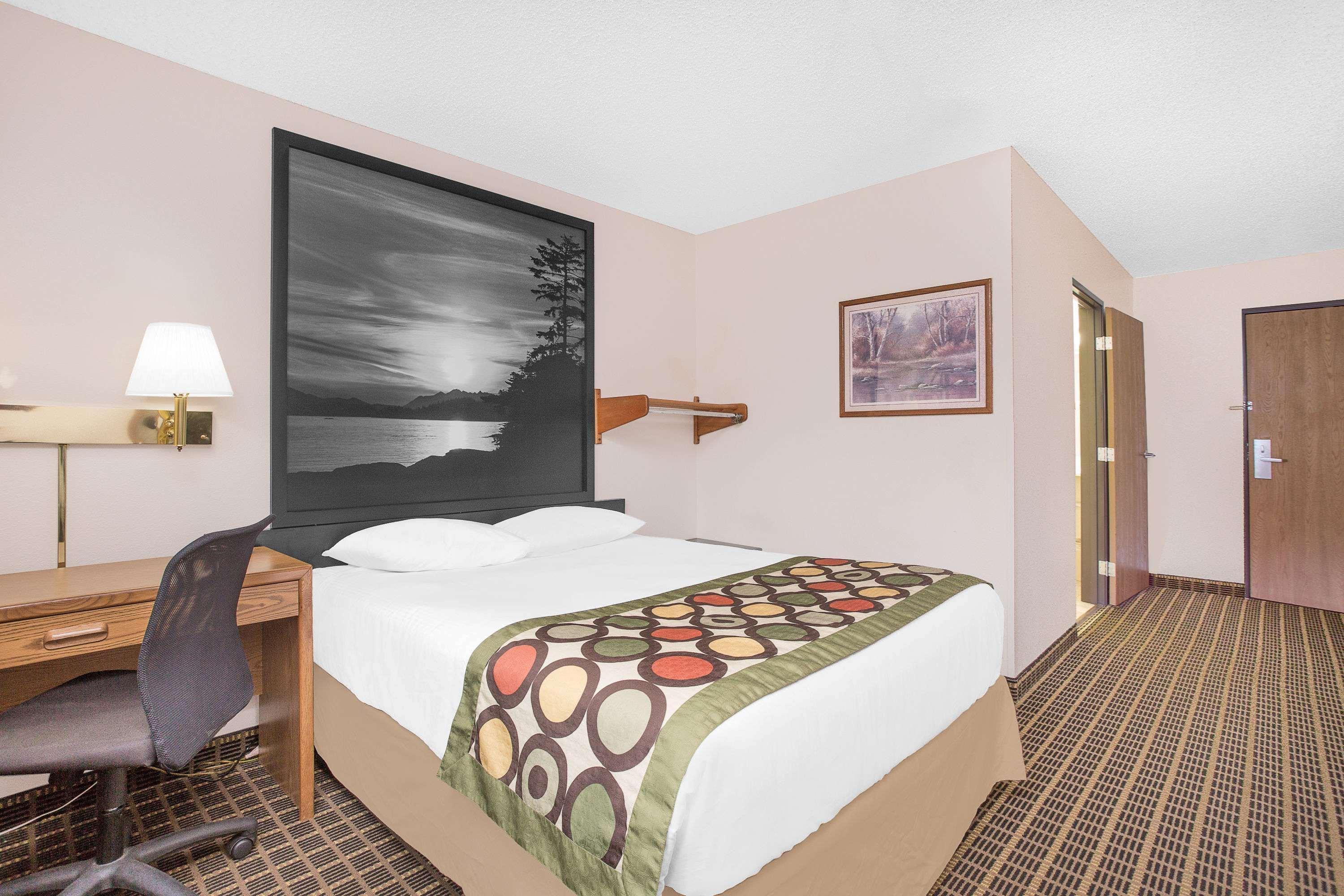 فندق Super 8 By Wyndham سيتكا المظهر الخارجي الصورة